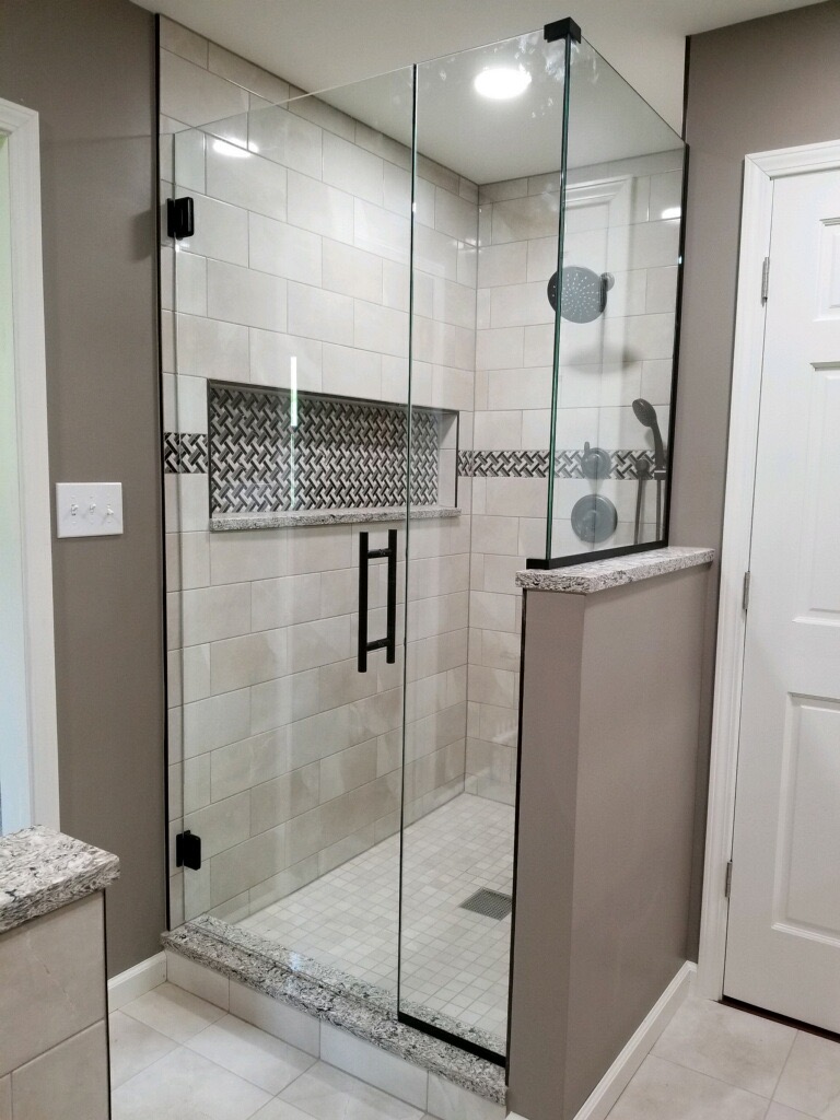 https://theshowerdoorspecialists.com/2020site/wp-content/uploads/2018/09/IMG_3165.jpg