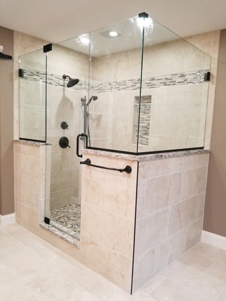 https://theshowerdoorspecialists.com/2020site/wp-content/uploads/2020/04/IMG_3154.jpg