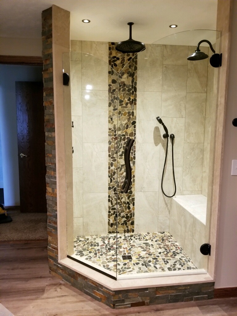 https://theshowerdoorspecialists.com/2020site/wp-content/uploads/2020/05/3166.jpg