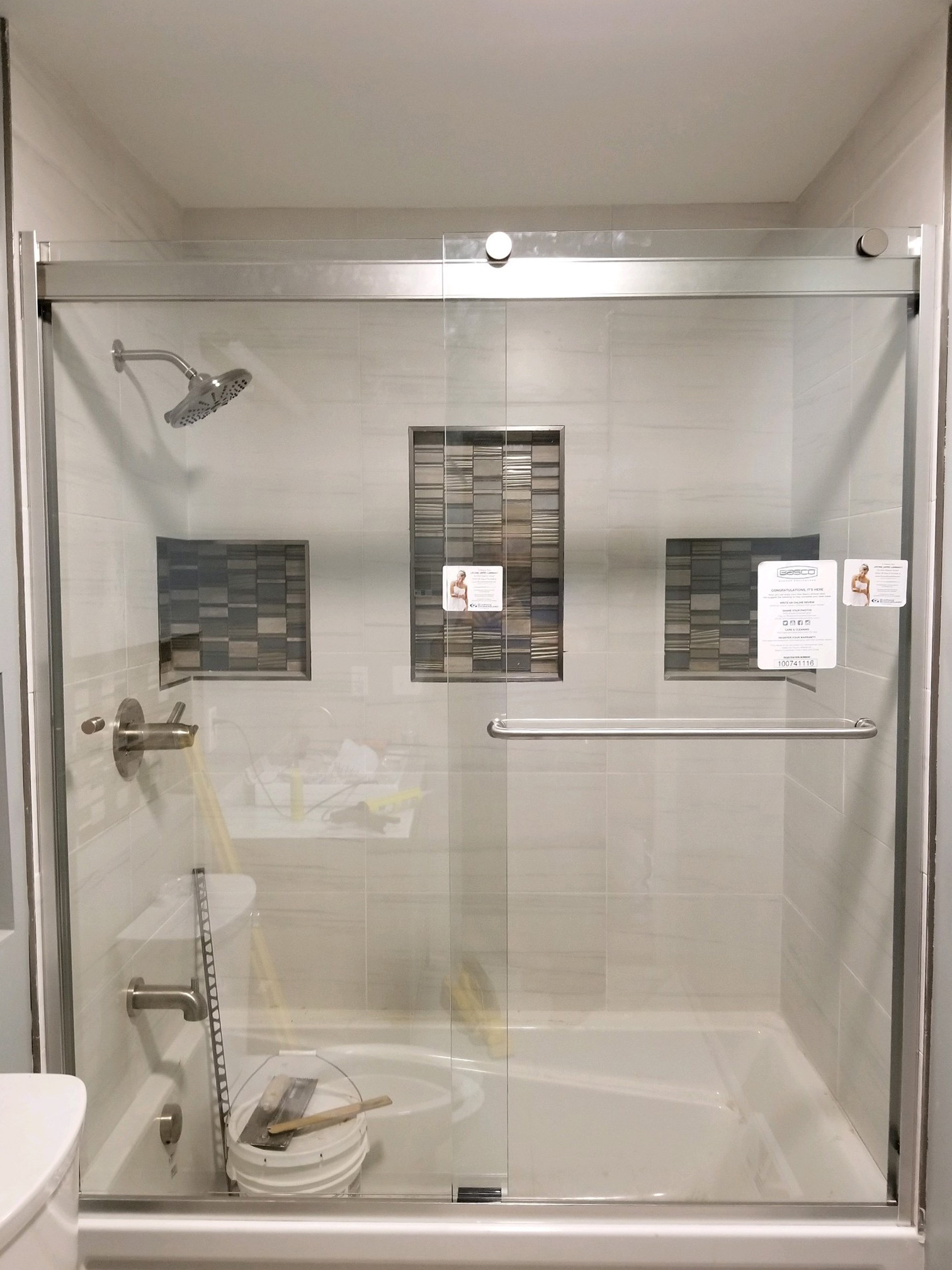 https://theshowerdoorspecialists.com/2020site/wp-content/uploads/2020/05/4539_BarnDoor.jpg