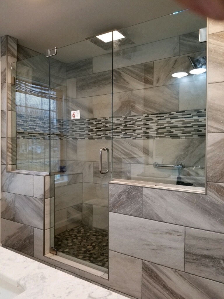 https://theshowerdoorspecialists.com/2020site/wp-content/uploads/2020/05/4542_PanelDoor.jpg